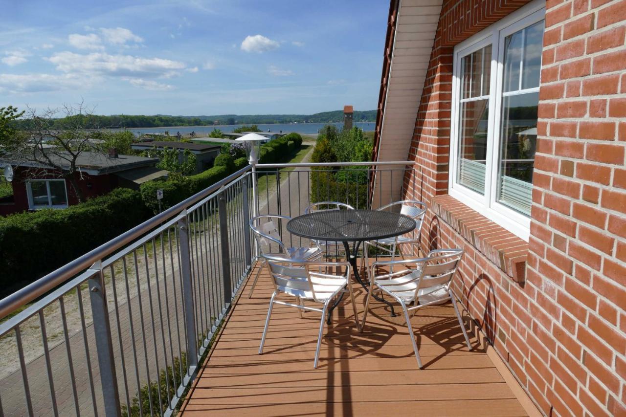 Haus Am Deich Feriendomizil Mit Balkon Apartamento Baabe Exterior foto