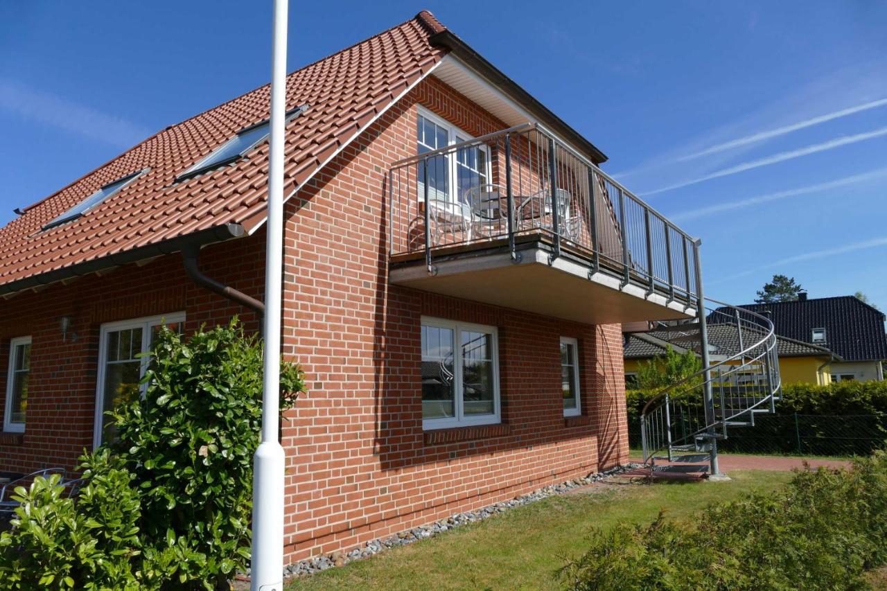 Haus Am Deich Feriendomizil Mit Balkon Apartamento Baabe Exterior foto