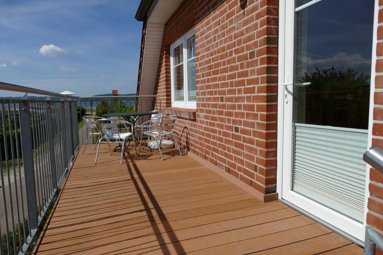 Haus Am Deich Feriendomizil Mit Balkon Apartamento Baabe Exterior foto